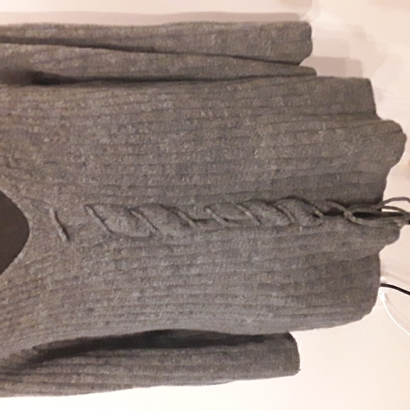 LC Lauren Conrad gray open back sweater XL - Picture 6 of 7